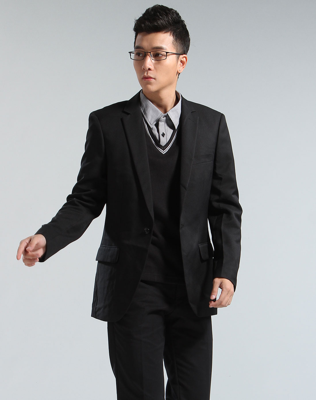 黑色西裝定制搭配 黑色西裝定制搭配