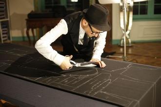 職業(yè)裝定制設(shè)計(jì)師 職業(yè)裝定制設(shè)計(jì)師