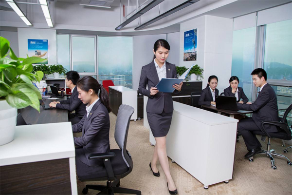 員工西服的選擇 員工西服的選擇