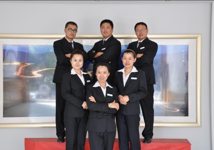 企業定制西裝該選擇什么顏色的西裝 企業定制西裝該選擇什么顏色的西裝