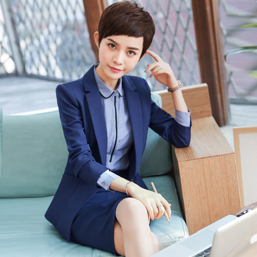 白領(lǐng)女士西服定做 白領(lǐng)女士西服定做