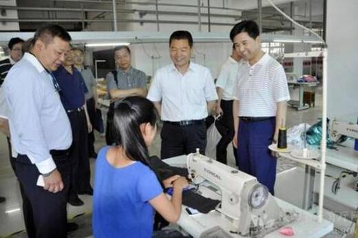 北京職業裝定制實地考察 北京職業裝定制實地考察