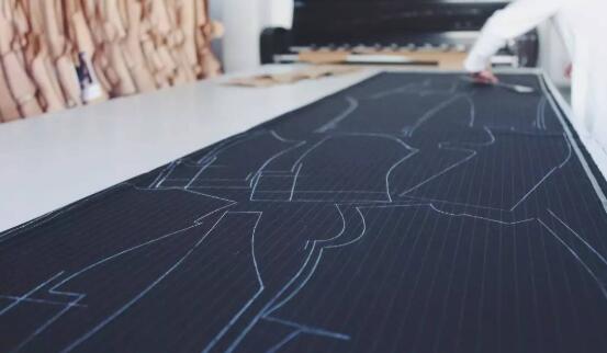 西服定制量體裁衣 西服定制量體裁衣