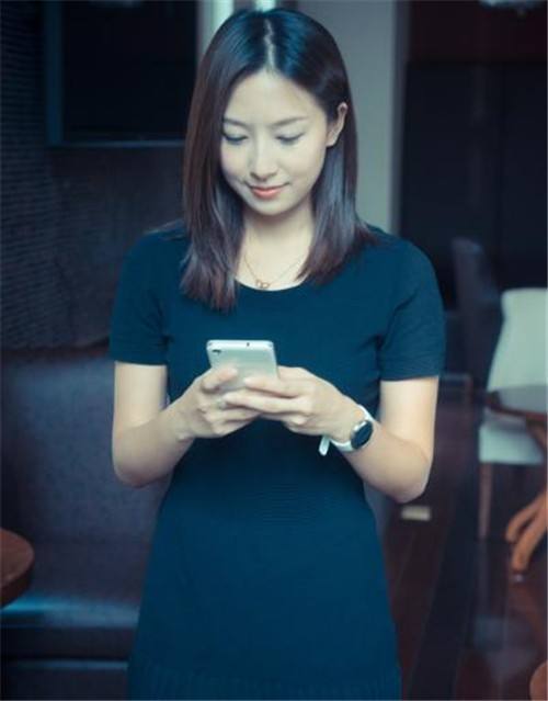 互聯網公司工作服與員工氣質相符 互聯網公司工作服與員工氣質相符